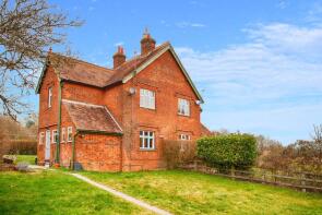 1, Bride Hall Cottages, Bride Hall Lane, Welwyn AL6 9DB