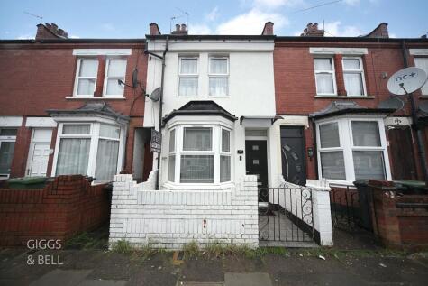 Newcombe Road, Luton, Bedfordshire, LU1 1LH