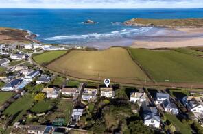 Clesco, West Pentire Road, Newquay TR8 5SD