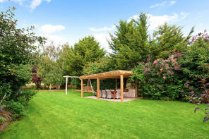 Copperfields, Shipston Road, Stratford-upon-avon CV37 8NX