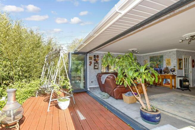 External Lifestyle Photograph