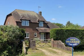 Hunters Gate, Road From Cross Lanes Towards South Gorley, Ringwood BH24 3NH