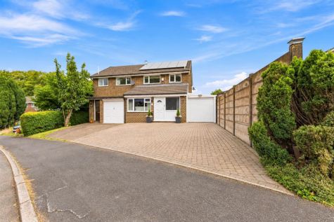 Somerset Close, Harpur Hill, Buxton, Derbyshire, SK17 9XB.