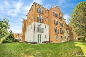 Flat 12, 3 Franklin House, Twickenham Close, Stratton St Margaret, Swindon SN3 3FB