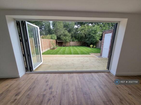 Open Plan Living/Dining Room Bifold Doors