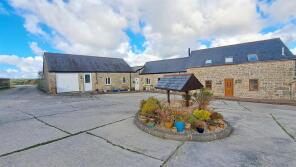 1, The Courtyard, Burras, Helston TR13 0JE