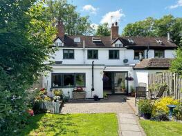 2, Austy Manor Cottage, Stratford Road, Henley-in-arden B95 6DA