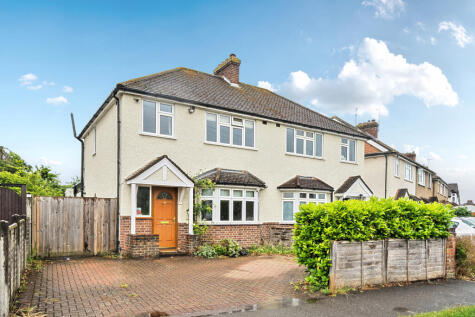 Grange Road, New Haw, KT15