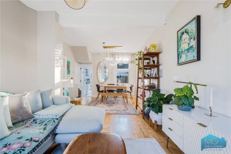 Evesham Road, London, N11