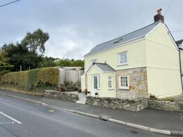 Stray Park Cottage, Peters Hill, High Street PL26 7SS