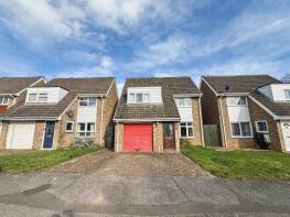 21, Gloucester Close, Northampton NN7 4PA