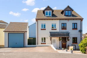 2, Oakwood Close, Dartmouth TQ6 9GA