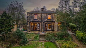 Springfield, Nova Lane, Birstall, Batley WF17 9LE