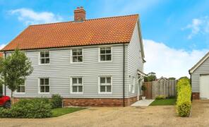 8, The Meadows, Mill Road, Woodbridge IP13 8FE
