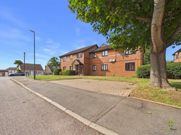 Presented by Clinton at EweMove Bexleyheath and Da