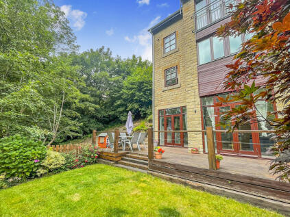 Upper Sunny Bank Mews, Meltham, Holmfirth, Kirklees