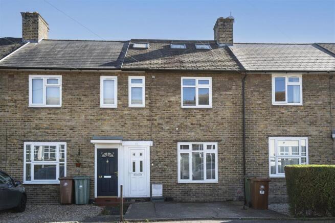 46 Winchcombe Road SM5 1RB External 1.jpg