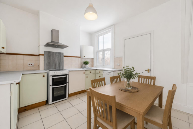 Kitchen E.png
