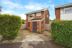 8, Tarvin Close, Burnley BB10 2JR