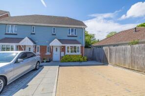 3, Summer Piece Grove, Canterbury CT4 7DW