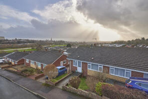 9, Pine Avenue, Exeter EX4 2DU