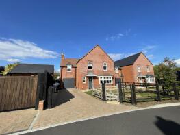 3, Rectory Close, Maisemore, Gloucester GL2 8FL