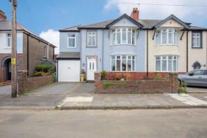 8, St John's Drive, Newton, Porthcawl CF36 5PW