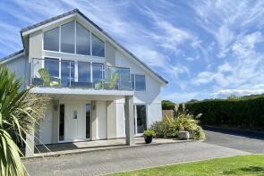 Tristan, Trevone Road, Trevone, Padstow PL28 8QX