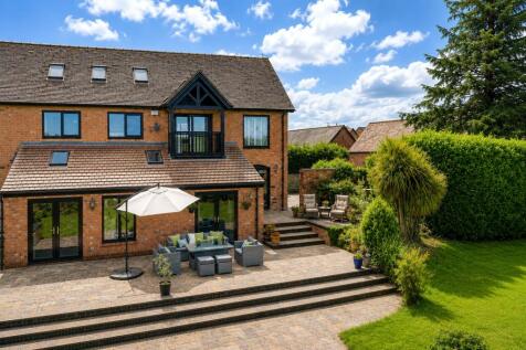 Holt Castle Barns, Holt, Worcester, Worcestershire, WR6