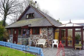 2, Heatherdown Cottages, Road From Junction West Of Ivydale To Bray Shop, Stoke Climsland, Callington PL17 8PZ