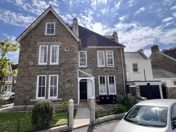 Cottage, 2 Flats and 3 Bedsits for Sale