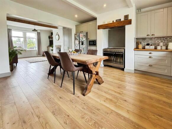 Dining Kitchen