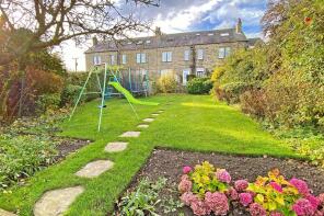 2, Woodside Cottages, Back Road, Harrogate HG3 2JH
