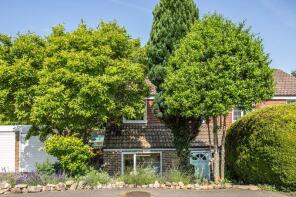 7, Cedars Close, Uckfield TN22 1JA