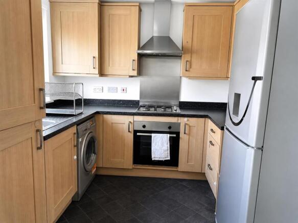 Starling Crescent kitchen.jpg