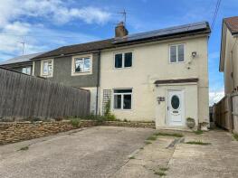 8, Newbourne Gardens, Chippenham SN14 6BX