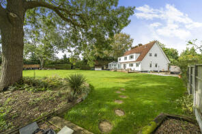 21b The Willows, Coppice Drive, Wraysbury, Staines-upon-thames TW19 5JG