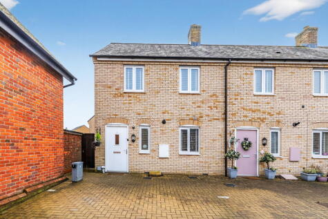 The Conifers, Silsoe, Bedford, MK45 4FS