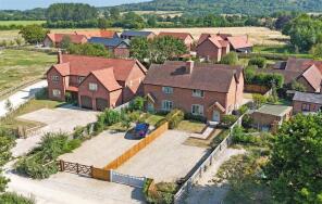 The Summer House, Manor Farm Way, Henton, Chinnor OX39 4GE