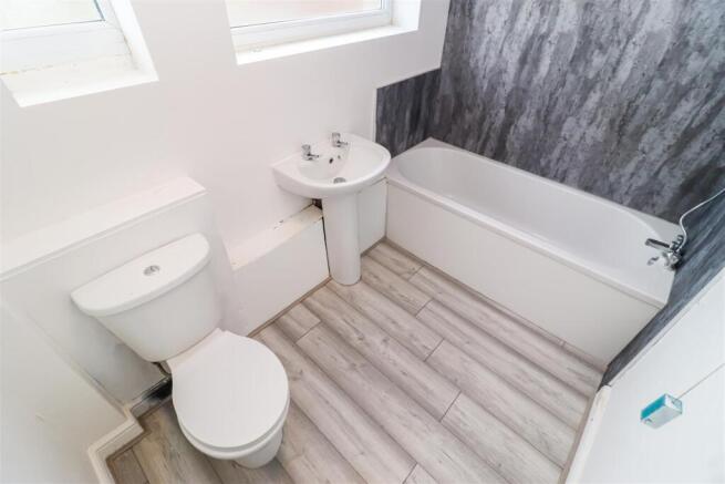BATHROOM/W.C.