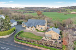 Langwith Lodge, Harewood Road, Collingham, Wetherby LS22 5BZ