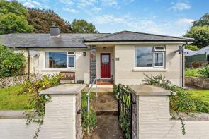 3, Derwen Gardens, Newcastle Emlyn SA38 9NX