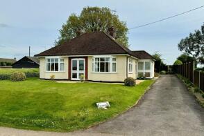 Rickside, Village Street, Langley SG4 7PN