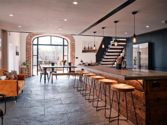 Kitchen/Dining