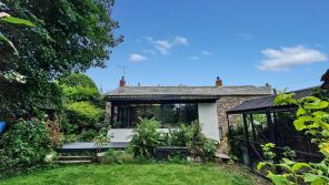 The Retreat, A39 Between Valley Truckle And Knights Mill Hill, Helstone, Camelford PL32 9RL