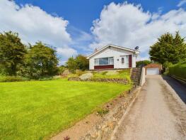 83, Hoddy Cows Lane, Buckton YO15 1HX