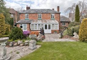 27 Kirk House, Church Street, Kintbury, Hungerford RG17 9TR