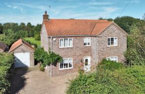 Knocknashee, Salmonby Road, Horncastle LN9 6PY