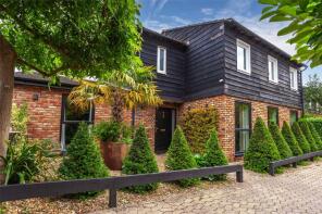 5, Bisham Court, Bisham, Marlow SL7 1SD