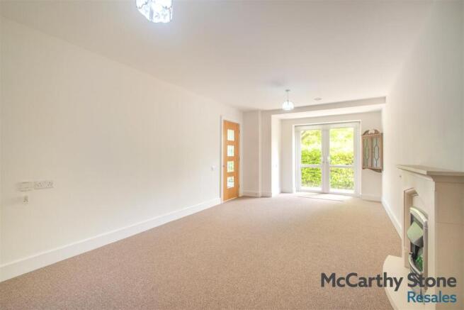 8688159-interior05.jpg